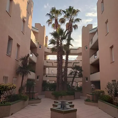 Piscine, En Ascenseur, Clim, Wifi, Linge Fourni * Sete